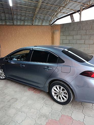 полики королла: Toyota Corolla: 2023 г., 1.8 л, Автомат, Гибрид, Седан — 2