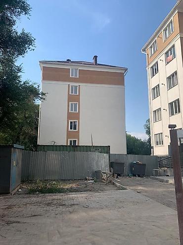 квартира в районе ошского рынка: 1 комната, 49 м², Аламудун с. 5 этаж, ПСО (под самоотделку) — 5