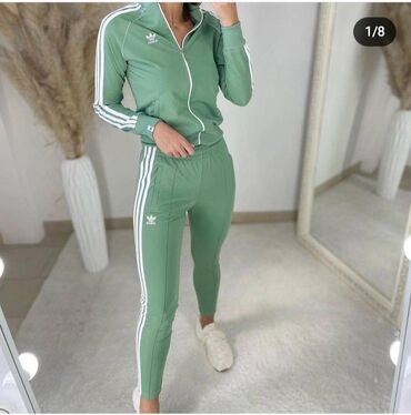 Gornji i donji deo: Adidas ženska trenerka

Novo
Mokra likra
Veličine s m l xl 2xl — 6