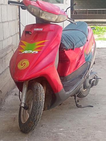 1kr fe: Скутер Yamaha Jog, красный цвет. красный Основные характеристики:таза — 1