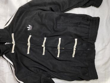 ветровка келме: Черная спортивная куртка-кофта Adidas Originals с молнией по центру