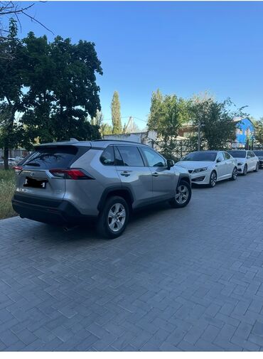 Toyota: Toyota RAV4: 2020 г., 2.5 л, Автомат, Бензин, Кроссовер