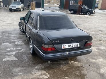 Mercedes-Benz: Mercedes-Benz W124: 1993 г., 2.2 л, Бензин, Седан — 4