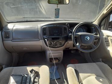 трейлер дом на колесах: Mazda Tribute: 2001 г., 2 л, Автомат, Бензин, Внедорожник