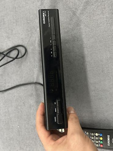 TV tünerlər və resiverlər: Euromax EM-777 rəqəmsal peyk qəbuledicisi Xüsusiyyətlər: - Model — 1