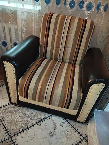 sofa: Прямой диван, Б/у — 3