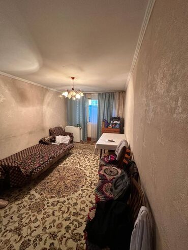 молодая гвардия московская: 3 комнаты, 58 м², 104 серия, 1 этаж, Старый ремонт