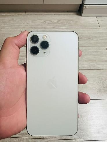 IPhone 11 Pro, Б/у, 256 ГБ, Белый, 72 %