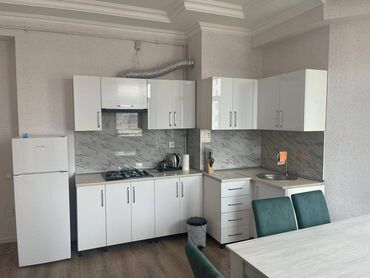 Uzunmüddətli kirayə mənzillər: Sumqayıt şəhəri,Bulvarda Kristal Abşeronun binasında,3 otaqlı əşyalı — 8