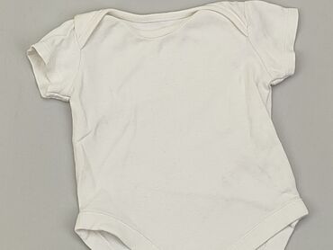 spodenki 4 f: Body, F&F, 0-3 months, 
condition - Good