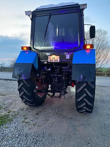 Digər kənd təssərüfat avadanlığı: Belarus 892 traktor Xüsusiyyətlər: - Model: Belarus 892 (etiket — 10