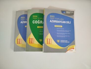 Məktəbi bitirdiyim üçün satıram.İçləri təmizdi.Bəzi səhifələrdə