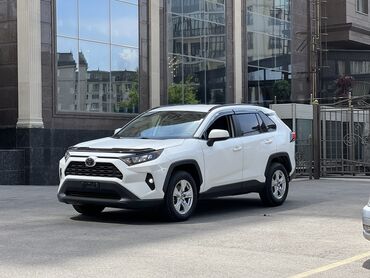 Toyota: Toyota RAV4: 2019 г., 2.5 л, Автомат, Бензин, Кроссовер
