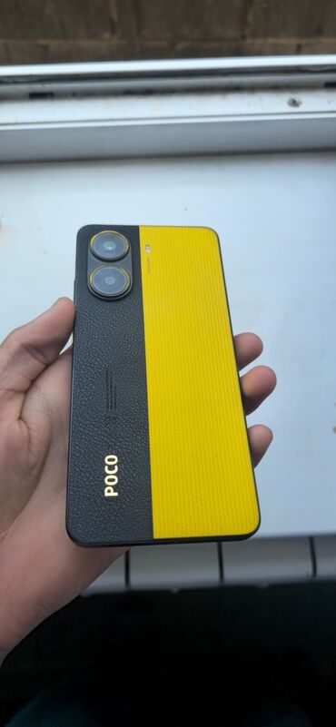 Poco: Poco X7 Pro, Б/у, 256 ГБ, цвет - Желтый