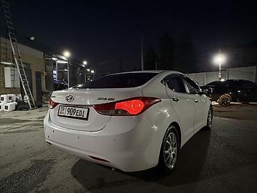 Продажа авто: Hyundai Avante: 2012 г., 1.6 л, Автомат, Бензин, Седан — 3