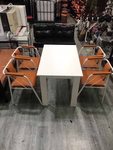 Masa və oturacaq dəstləri: Yeni, Açılmayan, Dördbucaq masa, 4 stul — 6