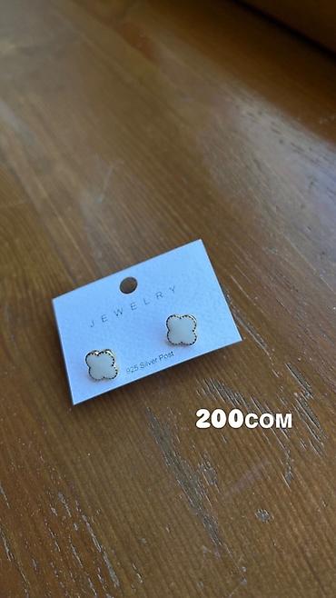 Свадебные платья и аксессуары: Продаю бижутерию 🤍 По приятным ценам 🥰 Кому интересно — пишите в — 2