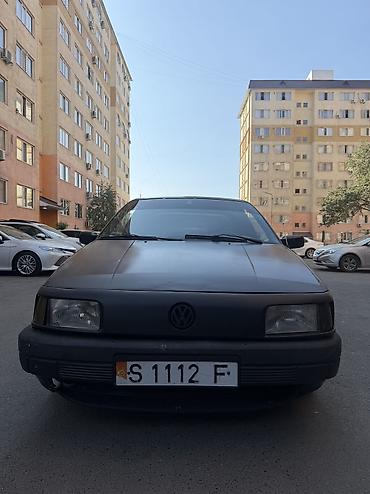 ist 2003: Volkswagen Passat: 1991 г., 1.8 л, Механика, Бензин, Седан — 1