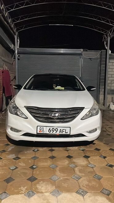 модель автомобиля: Hyundai Sonata: 2010 г., 2 л, Автоматтык, Газ, Седан