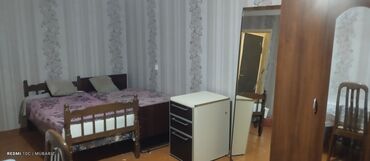 аренда и продажа недвижимости: Salam 8 mk 5 mərtəbəli binanın 4 mərtəbəsində 1 otaqlı ev kirayə