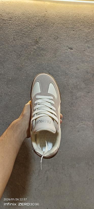 Women's Sneakers and athletic shoes: Ölçü: 38, Yeni — 7