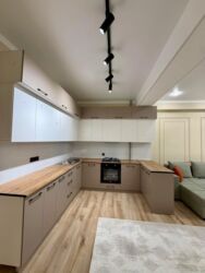 дома в бишкеке купить: 3 комнаты, 90 м², Элитка, 5 этаж, Дизайнерский ремонт