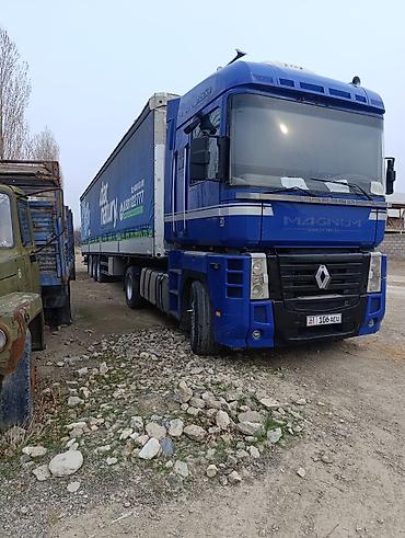 полуприцепы мега: Тягач, Renault, Тентованный — 2