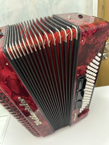Аккордеоны: Продаю 2 шт новый Германский аккордеон Вельтмейстер метеор оригинал