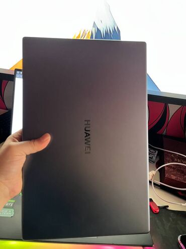 Monitorlar: Intel Core i5, 8 GB, 15.6 "