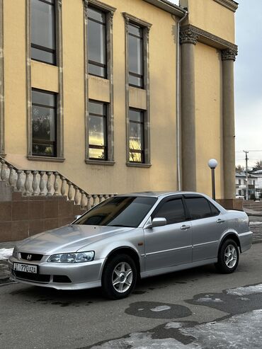 Honda: Honda Accord: 2002 г., 1.8 л, Автомат, Бензин, Седан