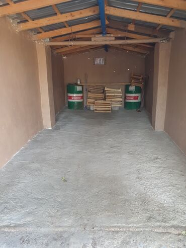 Qaraj satılır: 18 kv. m, 3 * 6 * 2 Daş Kommunal xətlər qoşulmayıb — 16