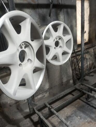 Материалы: Цвет - Серебристый, Новый — 3