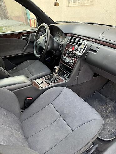 sl 55: Mercedes-Benz E-Class: 2000 г., 2.2 л, Механика, Дизель, Универсал — 4