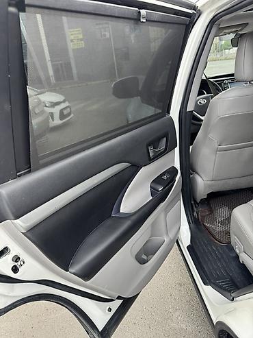 golf 1 1987: Toyota Highlander: 2019 г., 3.5 л, Автомат, Бензин, Кроссовер — 9