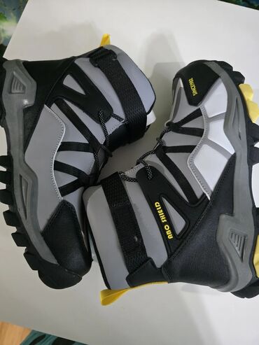 Kid's boots: Uşaq üçün qış ayaqqabıları / idman üslublu botlar - Ölçü: 39 (istəyə — 1