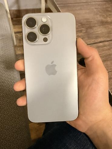 Apple iPhone: IPhone 15 Pro Max, Face ID — 7