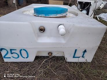 пластмассовый бак для воды купить: Бак, Пластик, 250 л. л, Б/у, Самовывоз — 1