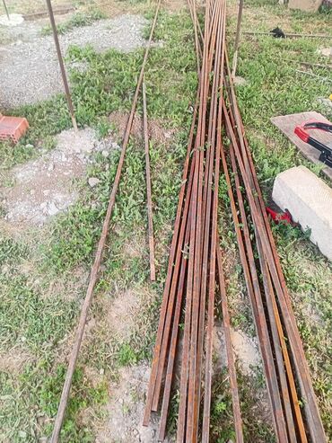 u profil qiymeti: Dəmi̇r profi̇l. 2×2 sm 6-metrəli̇k. Metrəsi̇ 2 azn. Atyalinda. 47 ədəd