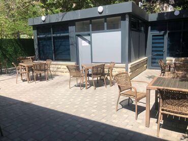 Restoran, kafelər: 28 may metrosuna yaxin 80 kv sahəsi olan kafe 3500azn icarəyə — 5