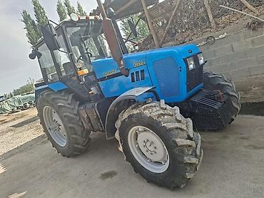 мтз 982: Трактор Беларус 1221.2 - Полный привод 4x4 - Двигатель дизельный — 5