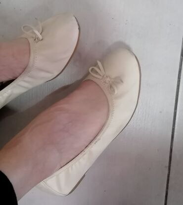 lidl rotirajuća četka za kosu: Ballet shoes, H&M, 38