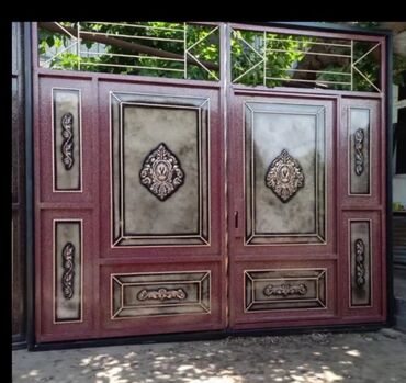 Həyət darvazaları: Dəmir Həyət darvazası, Qapı ilə — 8