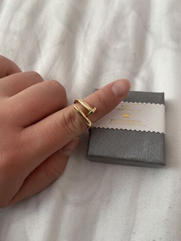 кольцо для рук: Срочно Продаётся Шикарное модное кольцо 💍 Картье новое золото 585