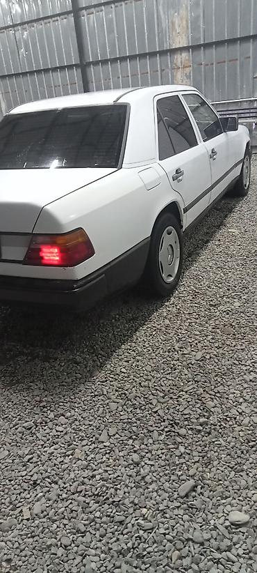 валчок 124: Mercedes-Benz W124: 1986 г., 2.3 л, Механика, Бензин, Седан — 1