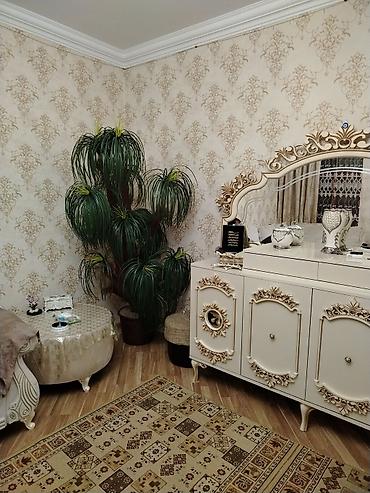 daraq desti: Şəxsi evimdir. 113m², 3 otaq, 113 və 208,209,35,184 nömrəli avtobus — 3