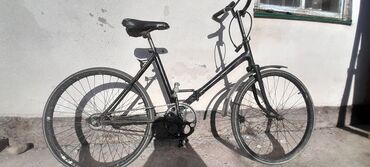 Велосипеды: Велосипед салют 
хороший новые шины,новый цепь, сидение и.д