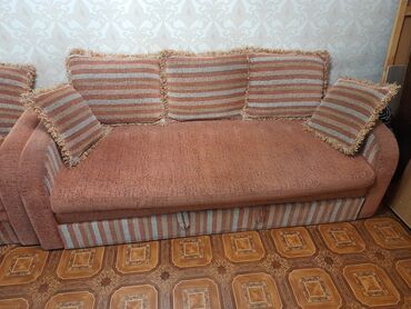 столы и стулья бу: Диван 3местный +2местный б/у хорошем состояние 9500сом самовывоз