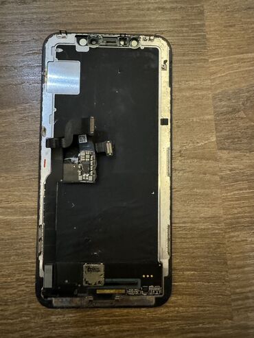 телефон рабочи: Продаю б/у экран от iPhone X на запчасти не рабочий. Экран не разбитый