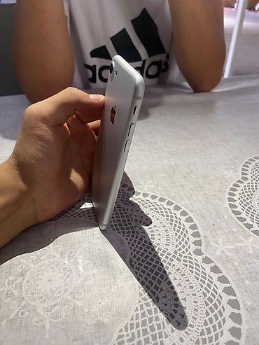 pc case: IPhone 7, Б/у, 128 ГБ, Серебристый, Чехол, 60 % — 3