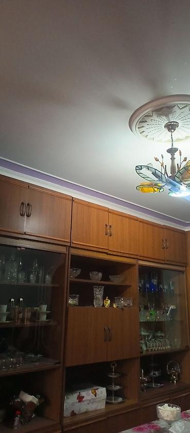 acıq dolab: Yemək otağı üçün iri divar vitrin-dolap dəsti - Material: ağac — 2